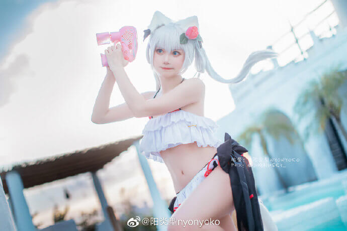 碧蓝航线哈曼泳装cosplay 碧蓝航线哈曼泳装小小的夏日战争展示
