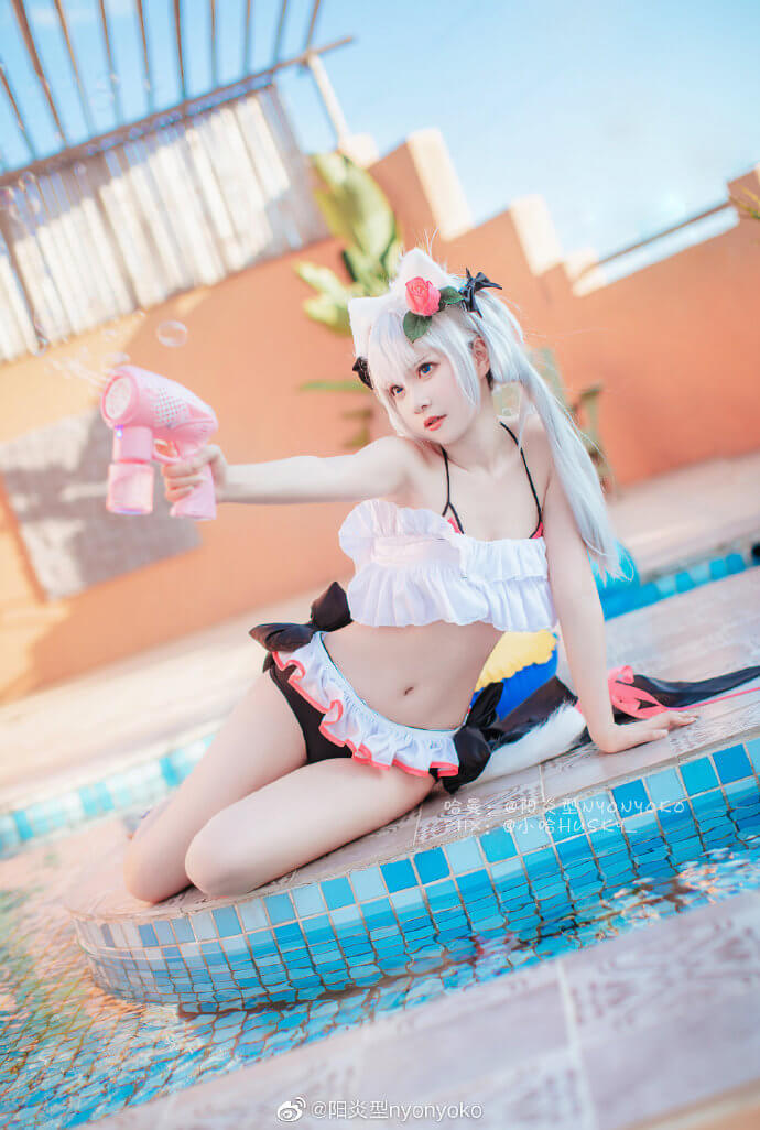 碧蓝航线哈曼泳装cosplay 碧蓝航线哈曼泳装小小的夏日战争展示
