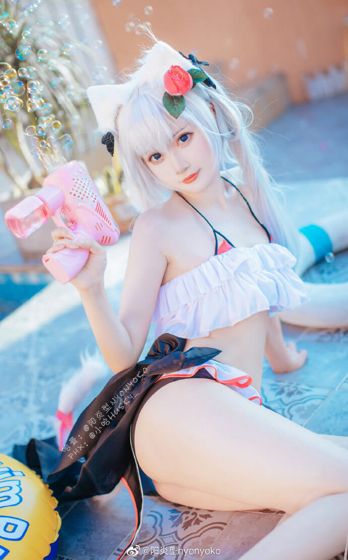 碧蓝航线哈曼泳装cosplay 碧蓝航线哈曼泳装小小的夏日战争展示