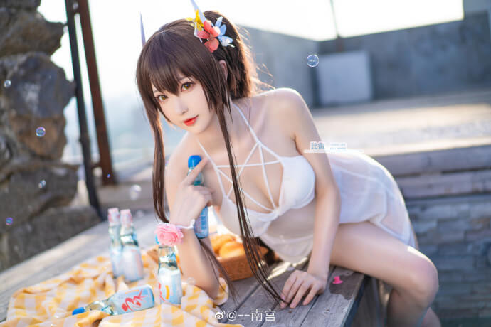 碧蓝航线比叡泳装cosplay 碧蓝航线比叡泳装cos图片