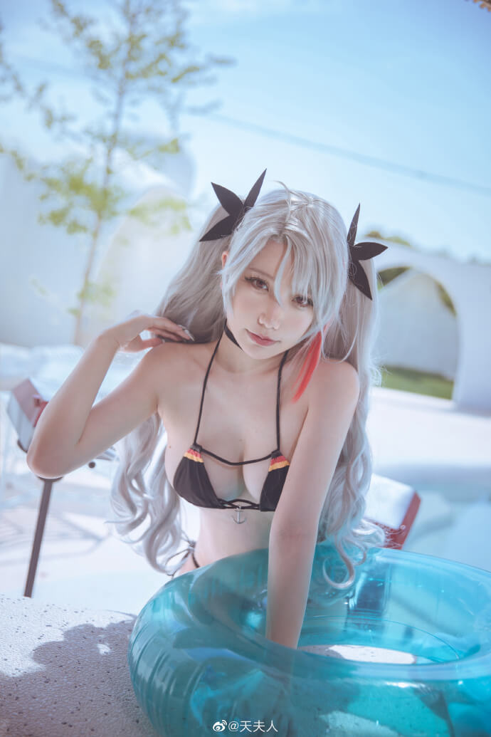 碧蓝航线欧根亲王泳装cos 碧蓝航线欧根夏日泳装cosplay