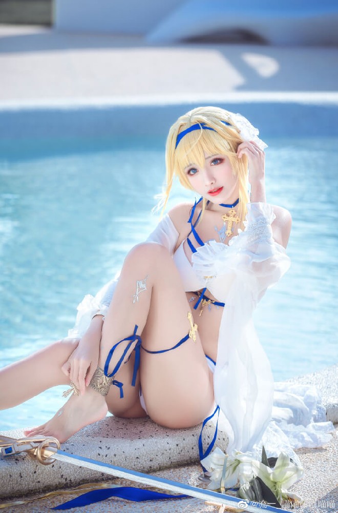 碧蓝航线贞德泳装cosplay 碧蓝航线贞德换装海之圣女cos