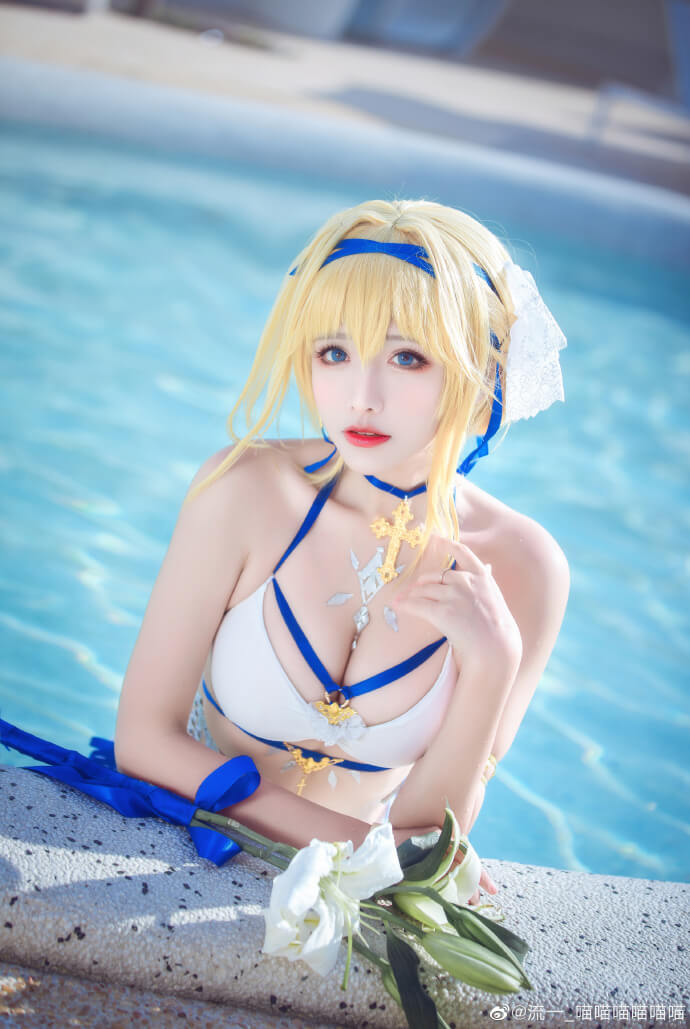 碧蓝航线贞德泳装cosplay 碧蓝航线贞德换装海之圣女cos