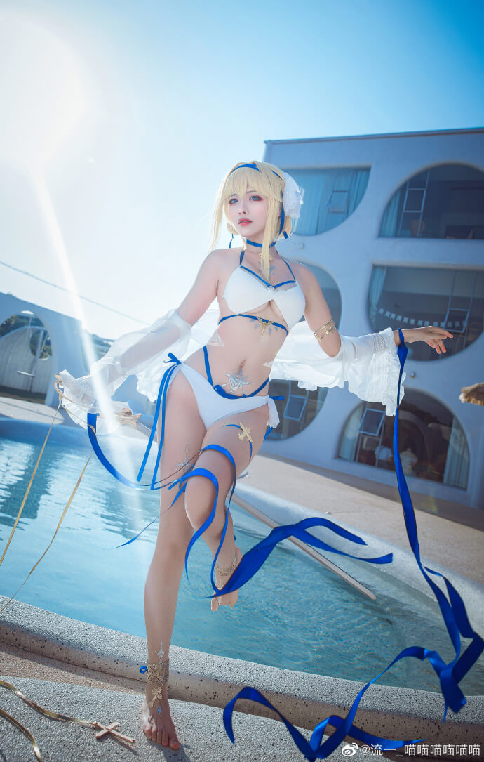 碧蓝航线贞德泳装cosplay 碧蓝航线贞德换装海之圣女cos