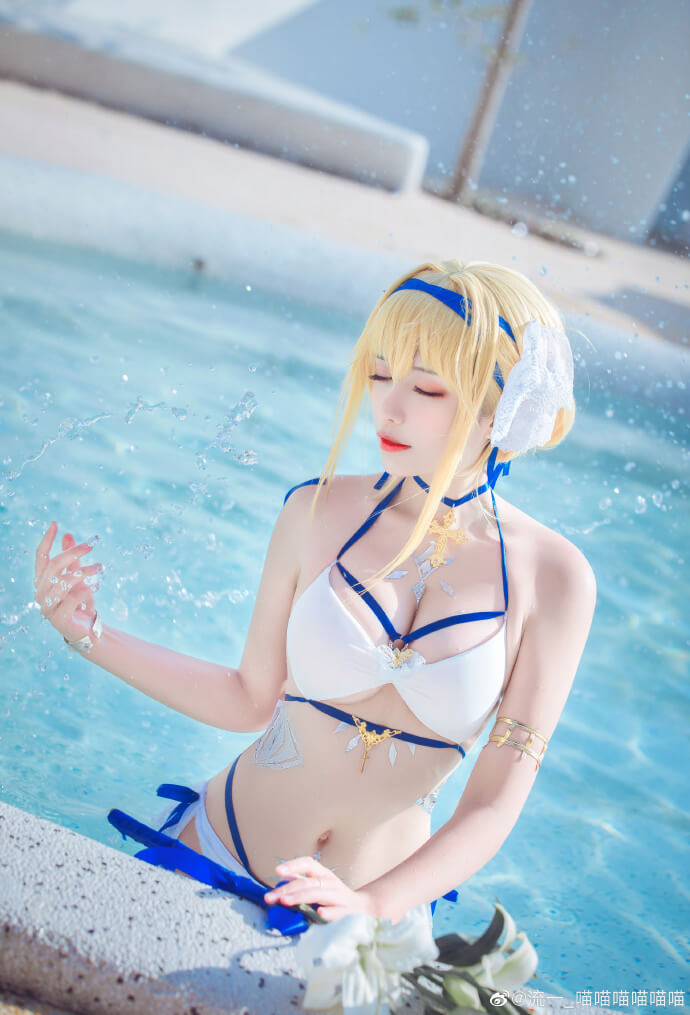 碧蓝航线贞德泳装cosplay 碧蓝航线贞德换装海之圣女cos