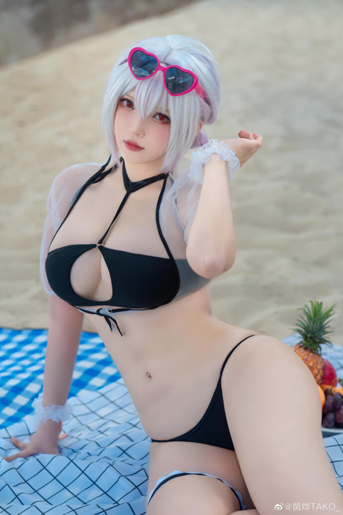 碧蓝航线天狼星泳装皮肤cosplay