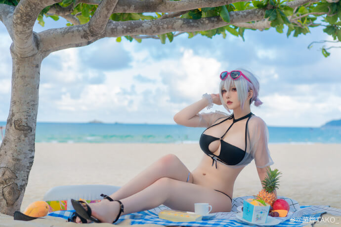 碧蓝航线天狼星泳装皮肤cosplay