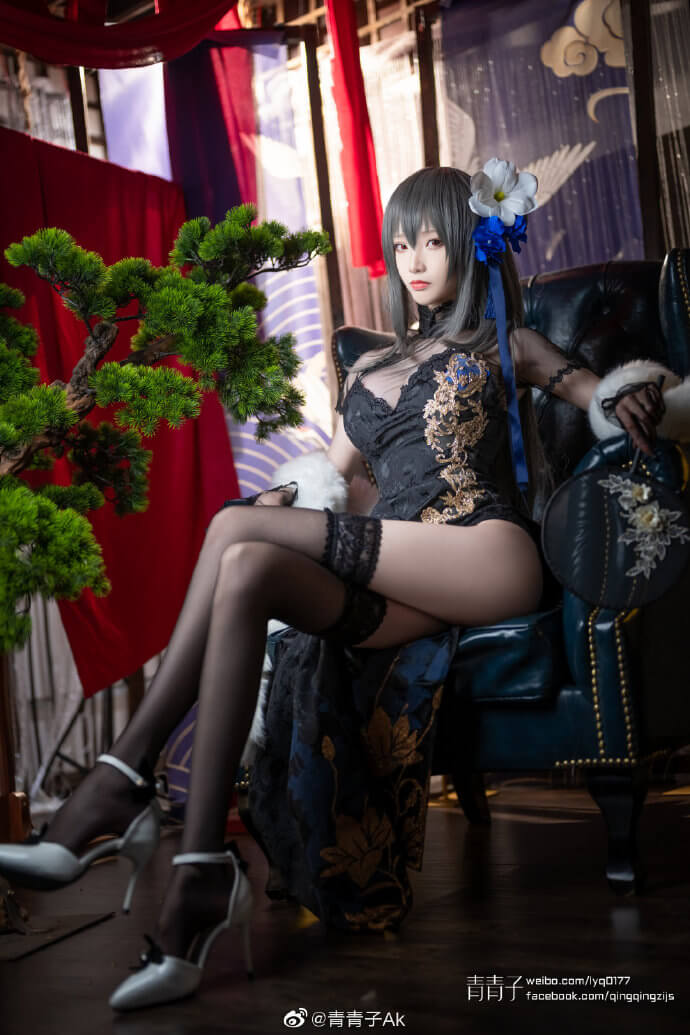 碧蓝航线路易九世旗袍cos 路易九世换装瑰丽的执勤人cosplay