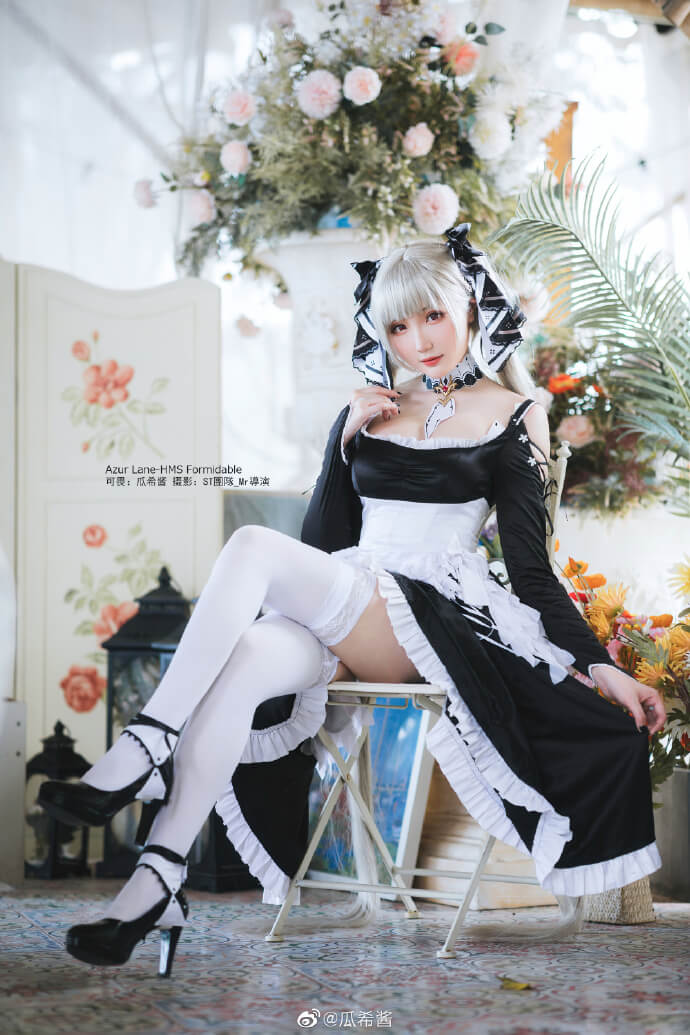 碧蓝航线可畏cosplay 优雅甜美的还原碧蓝航线可畏