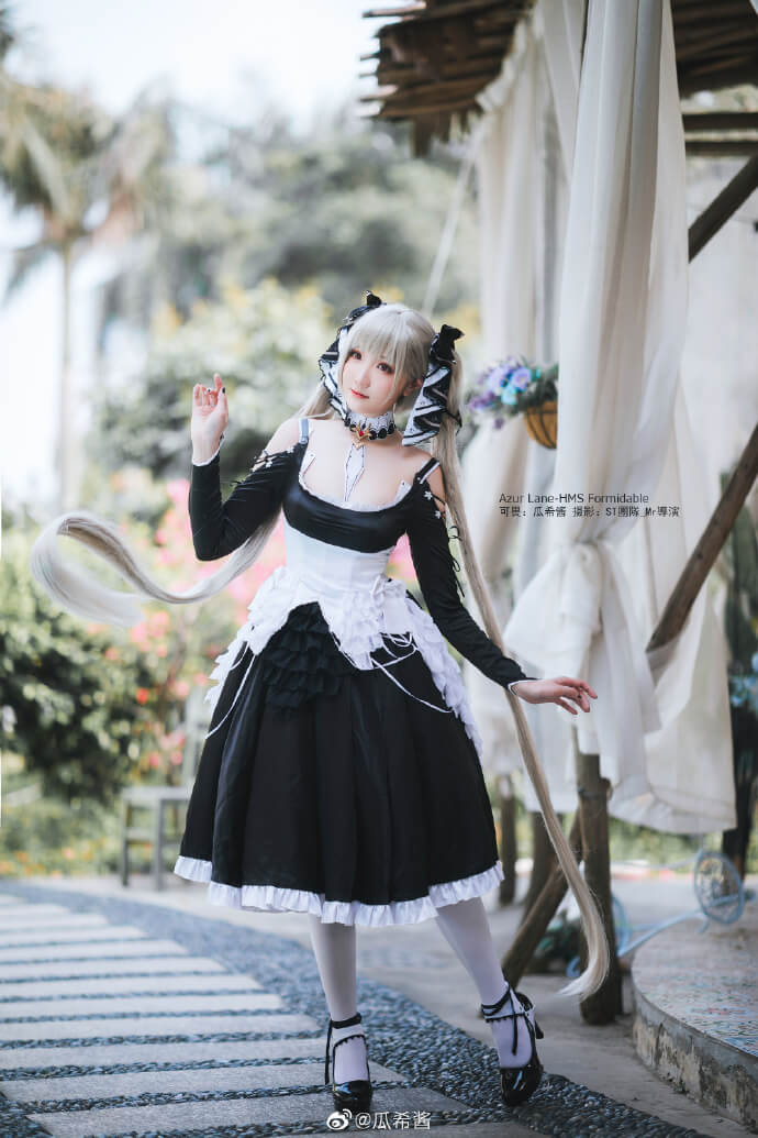 碧蓝航线可畏cosplay 优雅甜美的还原碧蓝航线可畏