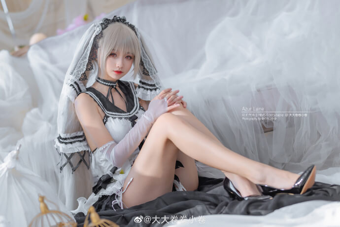 碧蓝航线可畏换装 「梳妆中的大小姐」cosplay