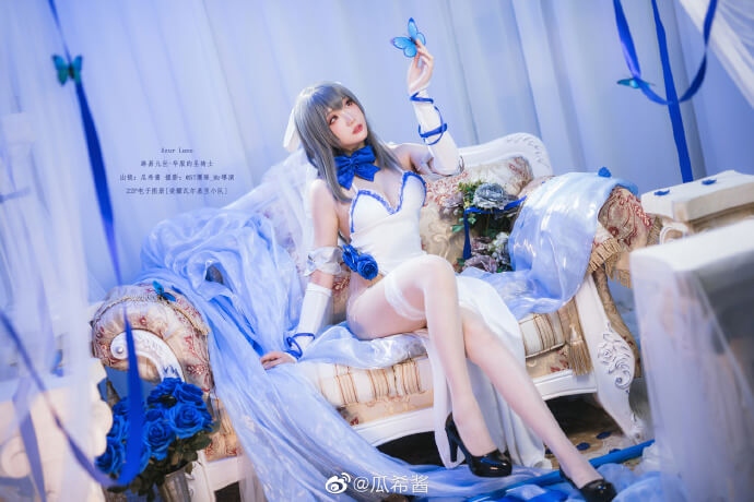 碧蓝航线路易九世「华服的圣骑士」cos，路易九世礼服cosplay