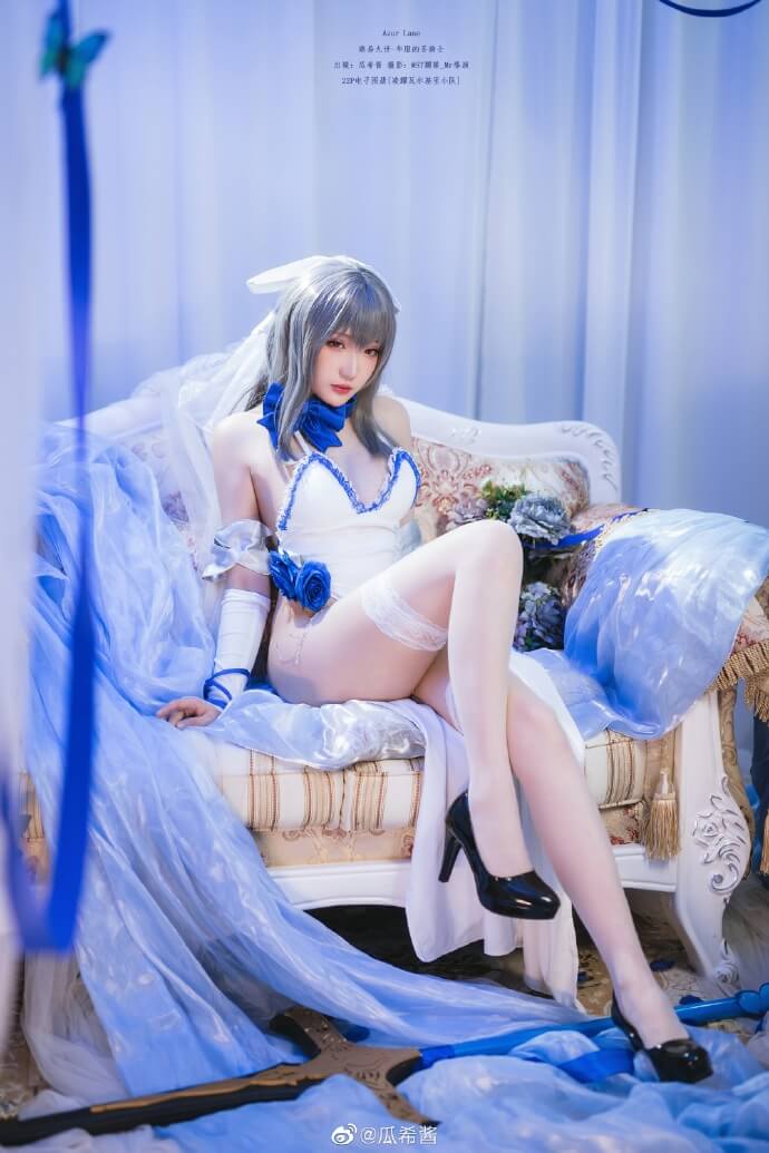 碧蓝航线路易九世「华服的圣骑士」cos，路易九世礼服cosplay