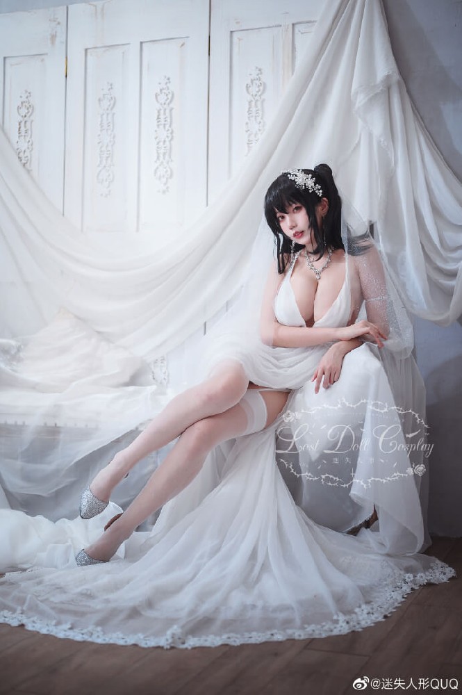 碧蓝航线大凤婚纱cos 大凤换装潮风的吸引cosplay