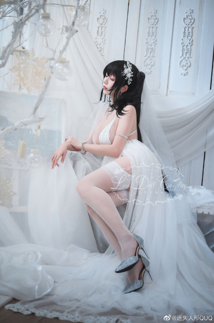 碧蓝航线大凤婚纱cos 大凤换装潮风的吸引cosplay