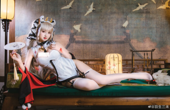 《碧蓝航线》可畏cosplay(碧蓝航线可畏旗袍cos)