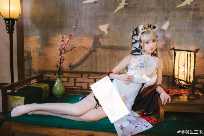 《碧蓝航线》可畏cosplay(碧蓝航线可畏旗袍cos)