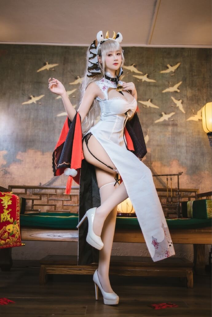 《碧蓝航线》可畏cosplay(碧蓝航线可畏旗袍cos)