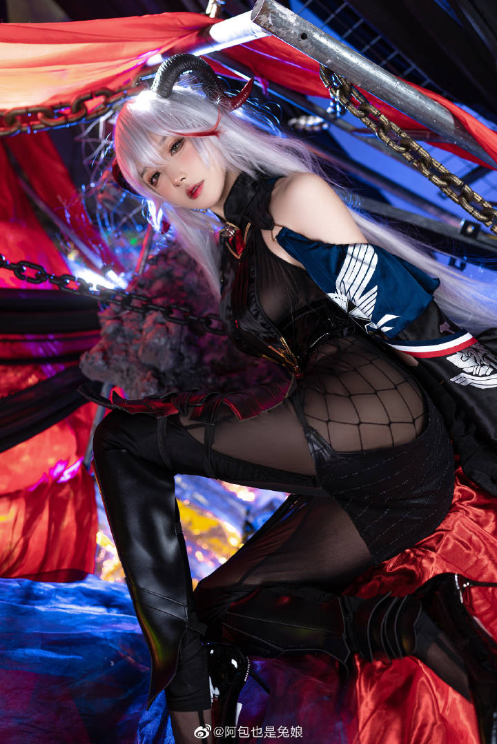 《碧蓝航线》埃吉尔cosplay,“指挥官,想要我为你驱使海浪吗?