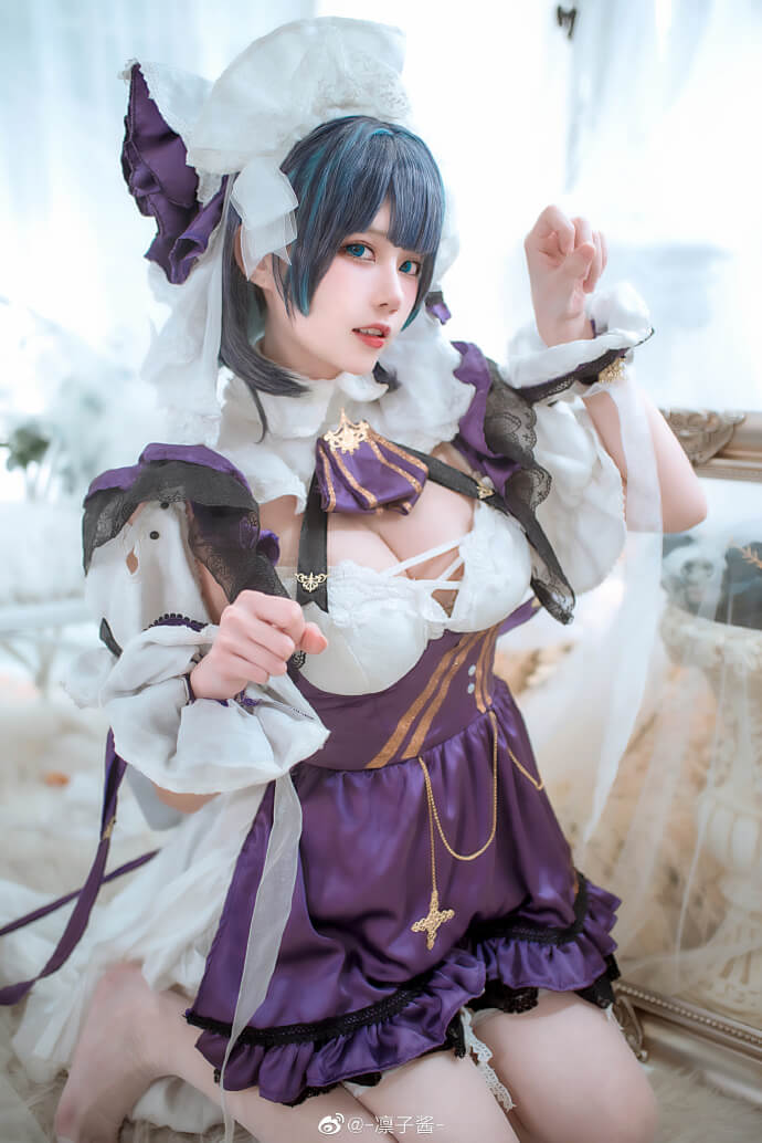 《碧蓝航线》柴郡cosplay,感觉像是睡了很久醒过来一样呢~