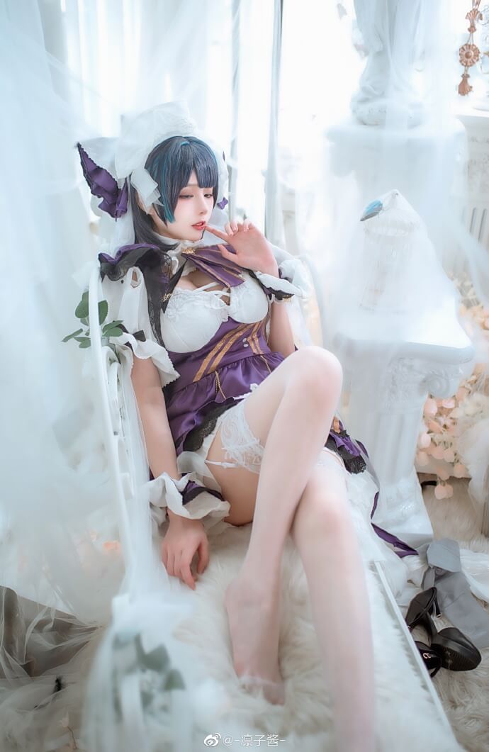 《碧蓝航线》柴郡cosplay,感觉像是睡了很久醒过来一样呢~