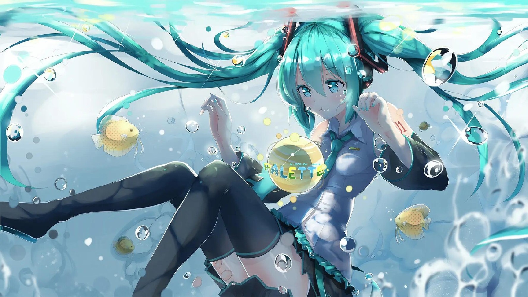 初音未来为什么变成蓝色的了 很多同人作品中初音头发也是蓝色