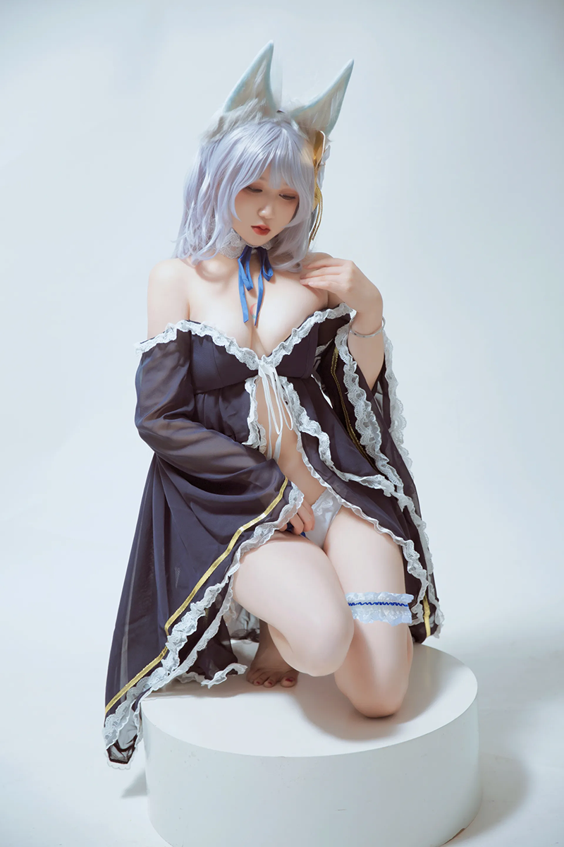 《碧蓝航线》信浓同人睡衣cosplay 犹如见到真人手办了