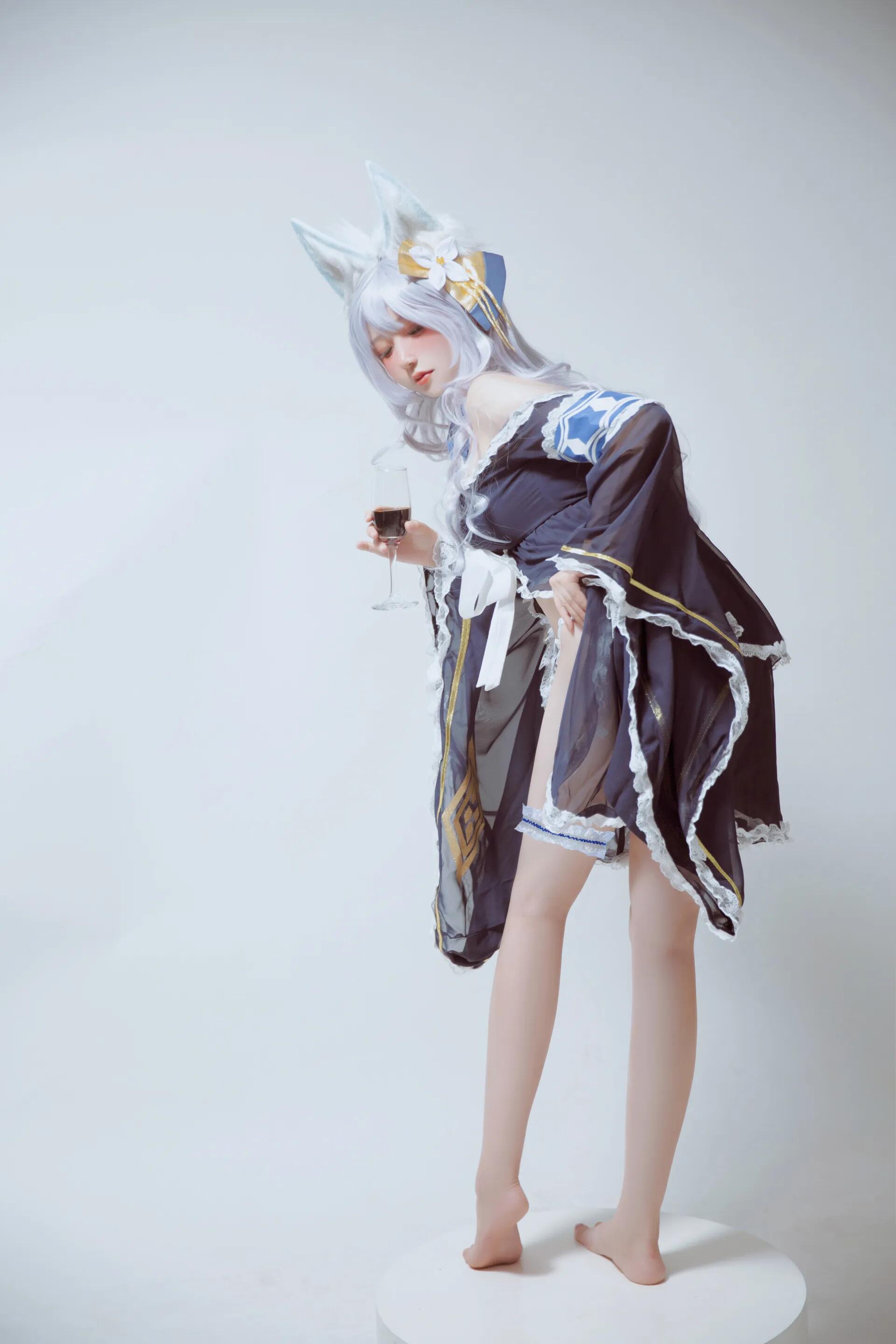 《碧蓝航线》信浓同人睡衣cosplay 犹如见到真人手办了