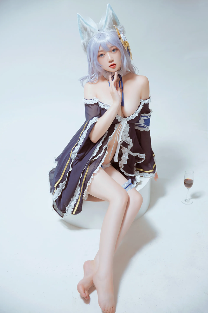 《碧蓝航线》信浓同人睡衣cosplay 犹如见到真人手办了