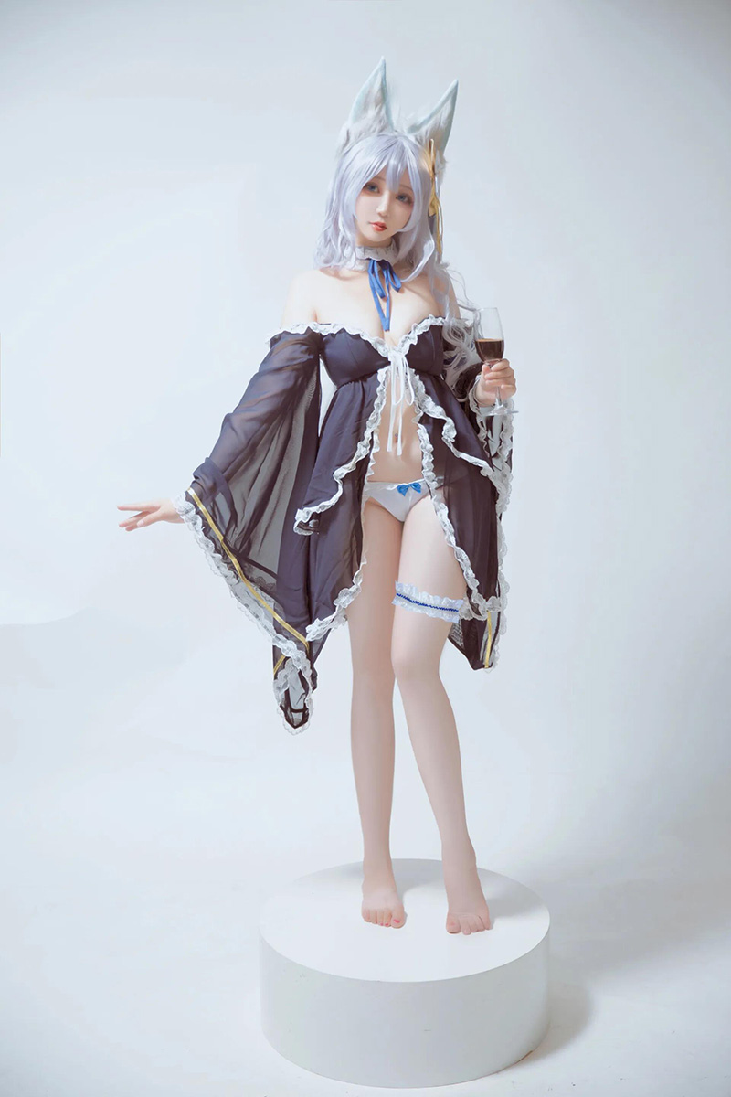 《碧蓝航线》信浓同人睡衣cosplay 犹如见到真人手办了