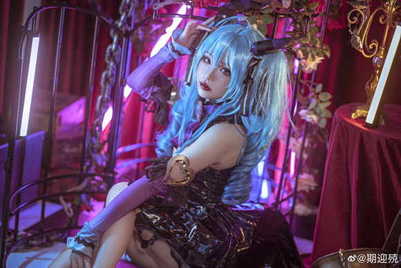 二次元cosplay:初音未来小恶魔cos