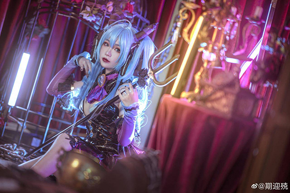 二次元cosplay:初音未来小恶魔cos
