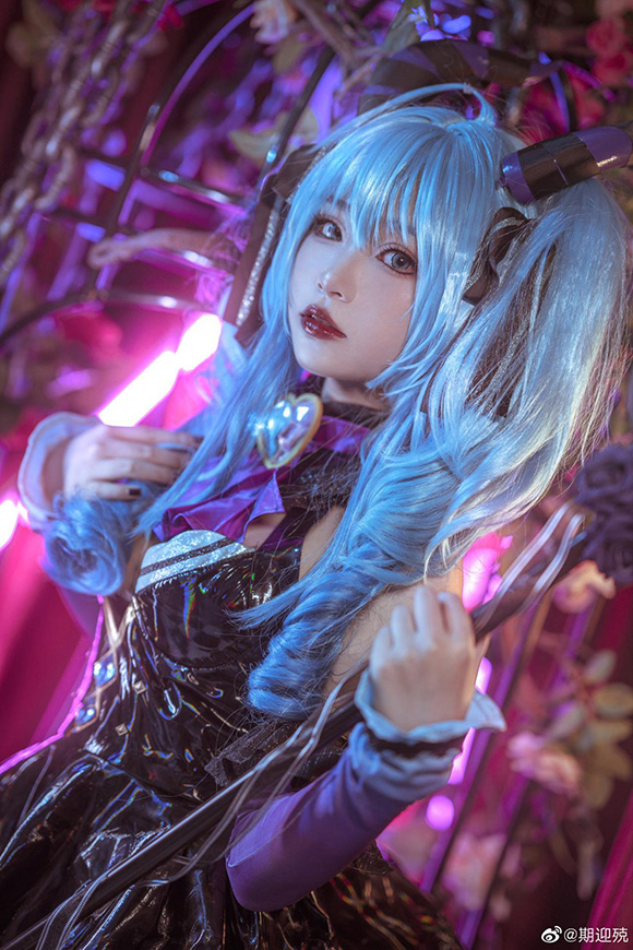 二次元cosplay:初音未来小恶魔cos