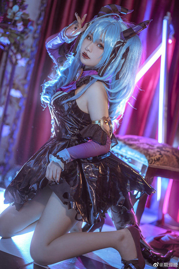 二次元cosplay:初音未来小恶魔cos