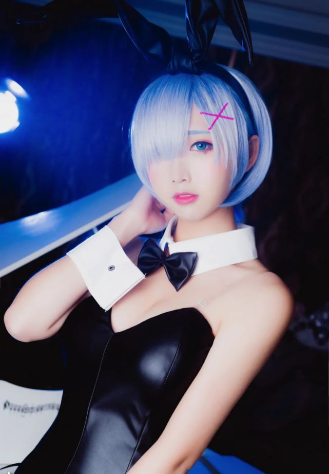 二次元Cosplay欣赏 - 从零开始·蕾姆·钢琴兔女郎cos