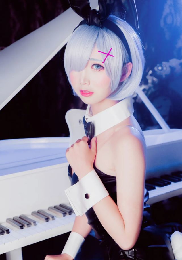 二次元Cosplay欣赏 - 从零开始·蕾姆·钢琴兔女郎cos