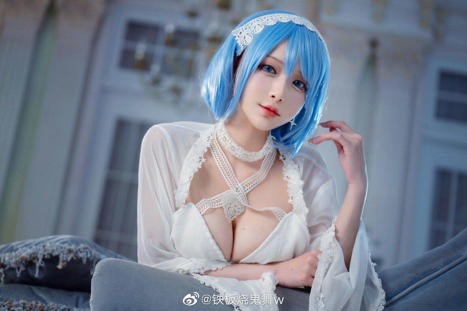 《碧蓝航线》恰巴耶夫换装cos,甜美无暇白丝 cn铁板烧鬼舞w