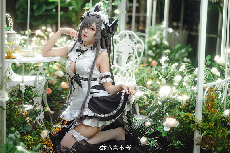 《碧蓝航线》奥古斯特·冯·帕塞瓦尔换装「女仆魔女」cos