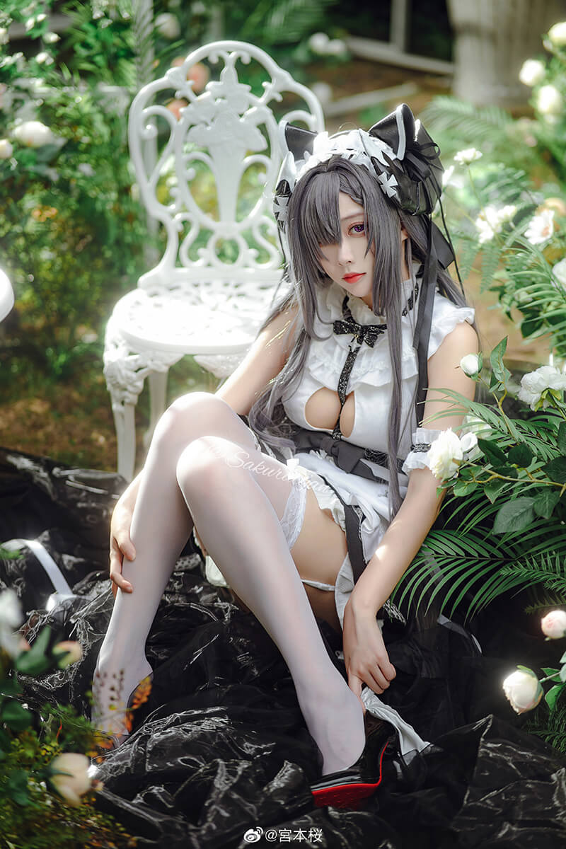 《碧蓝航线》奥古斯特·冯·帕塞瓦尔换装「女仆魔女」cos