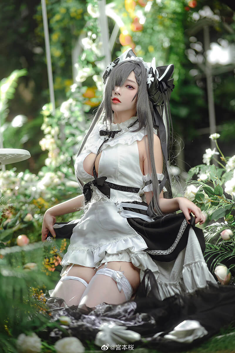 《碧蓝航线》奥古斯特·冯·帕塞瓦尔换装「女仆魔女」cos