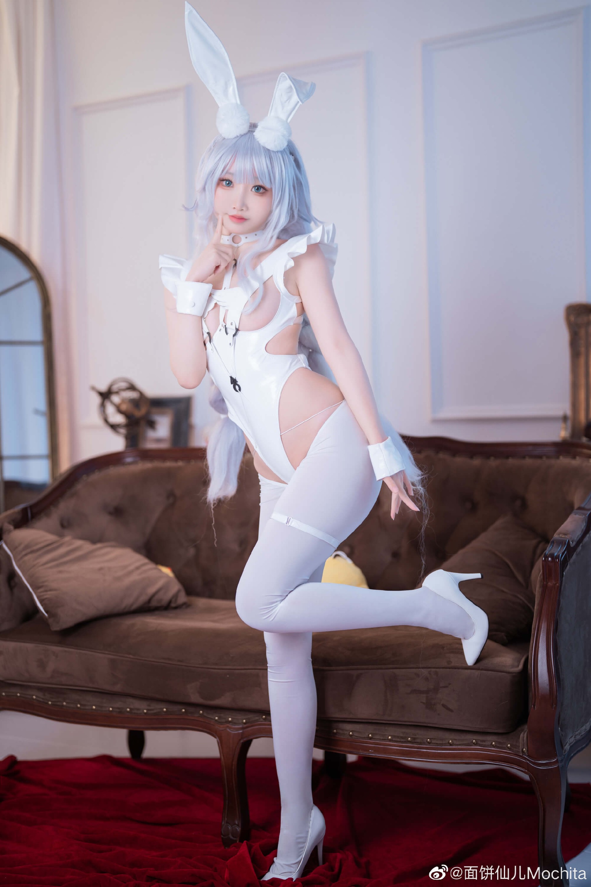 COS《碧蓝航线 》恶毒兔女郎 懒懒的白兔@面饼仙儿Mochita