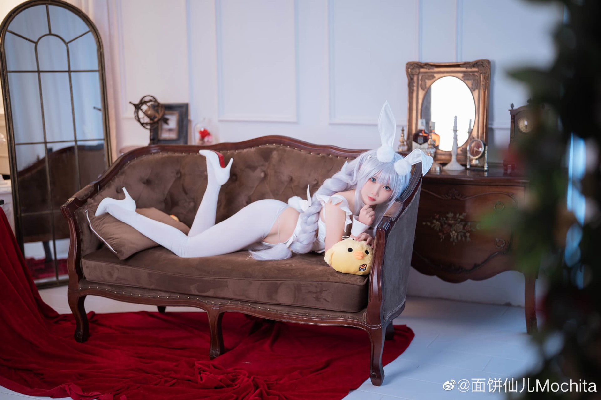 COS《碧蓝航线 》恶毒兔女郎 懒懒的白兔@面饼仙儿Mochita
