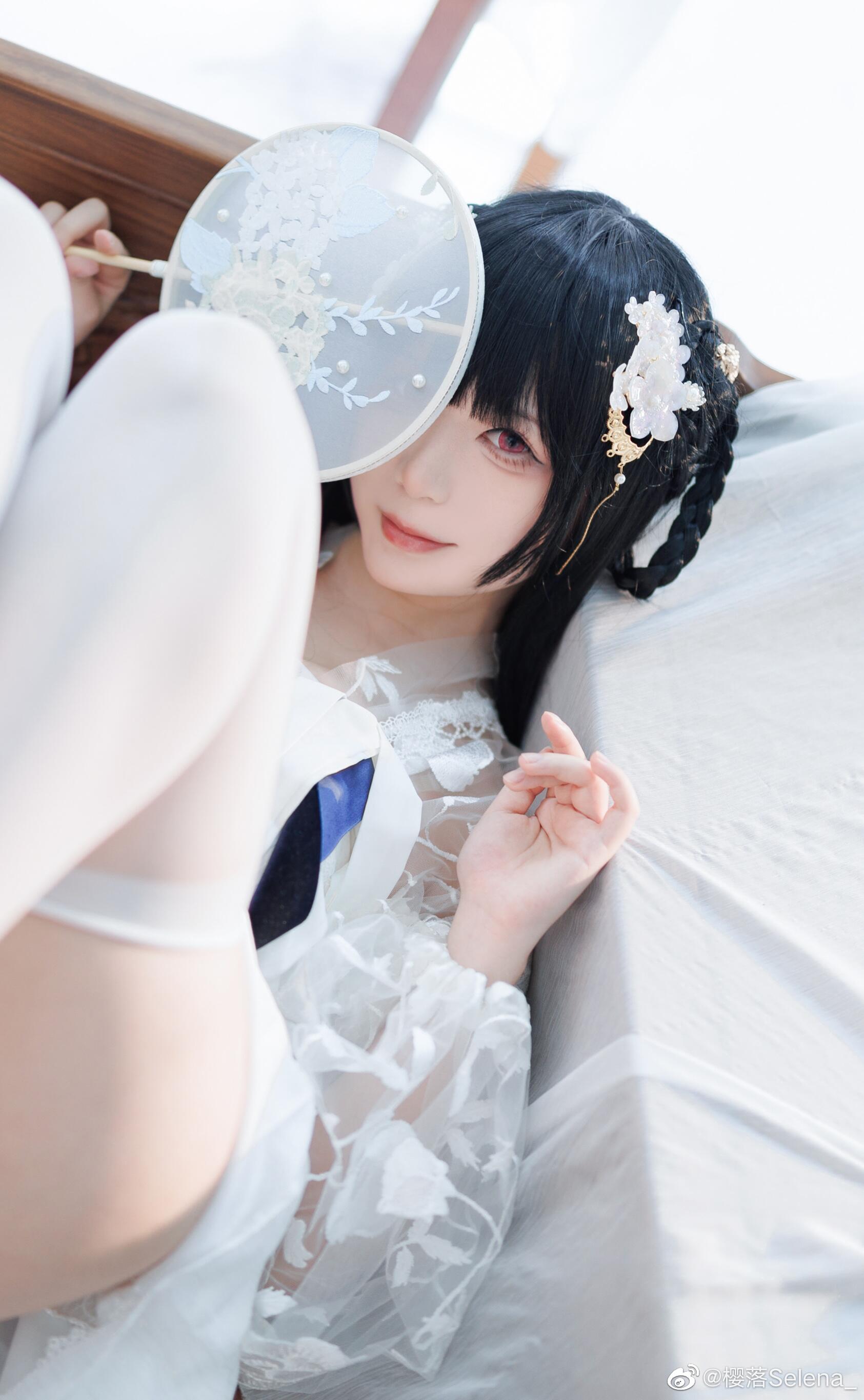 《碧蓝航线》逸仙换装膏发凝脂cosplay