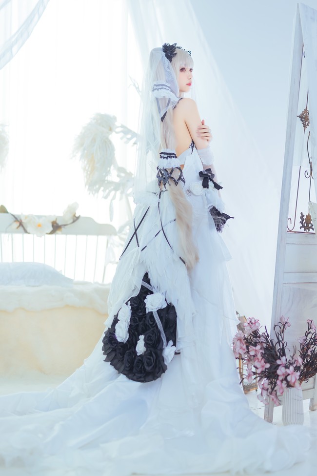 游戏碧蓝航线可畏换装梳妆的大小姐cosplay
