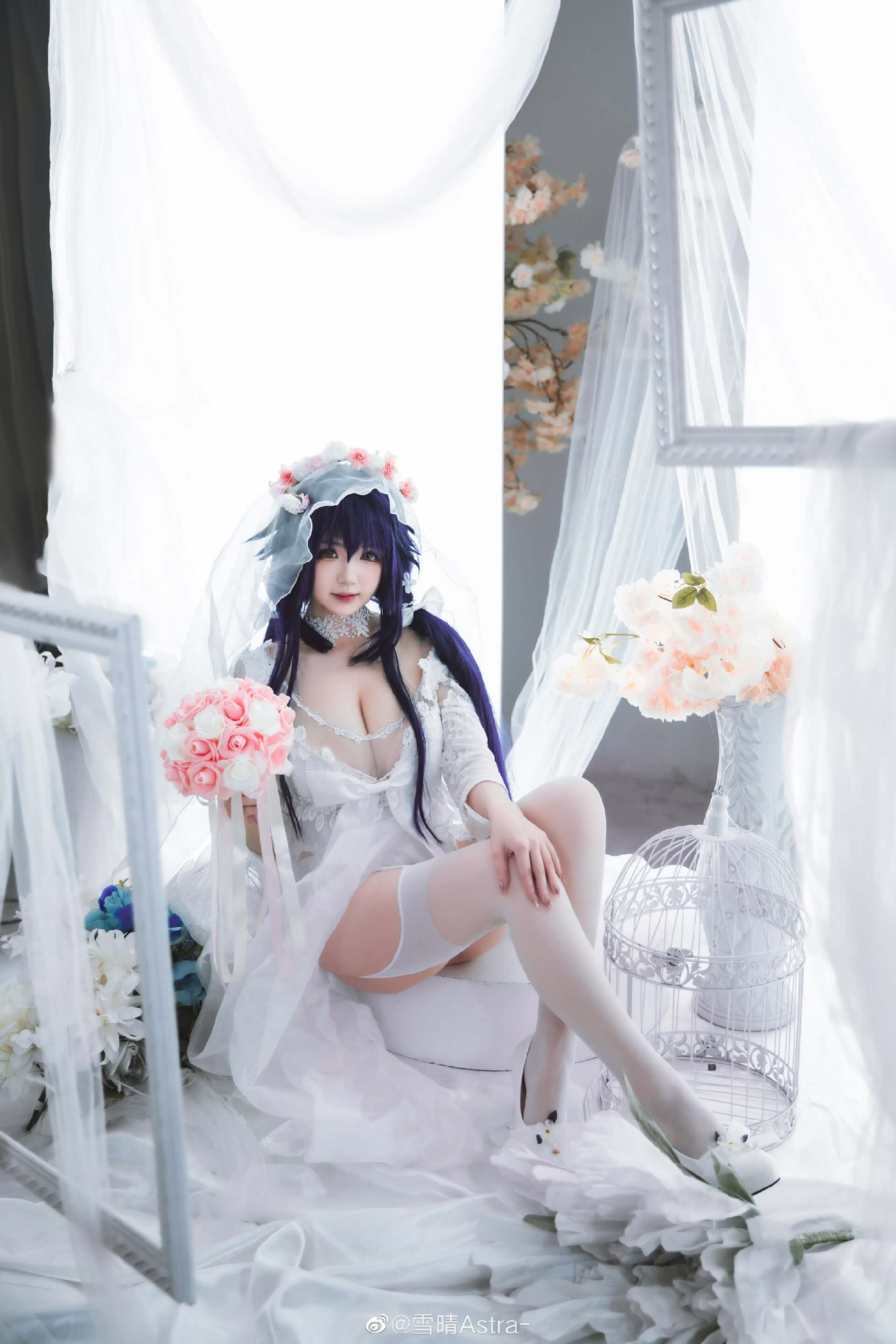 碧蓝航线吾妻婚纱cosplay：优雅中展现绝美性感与可爱