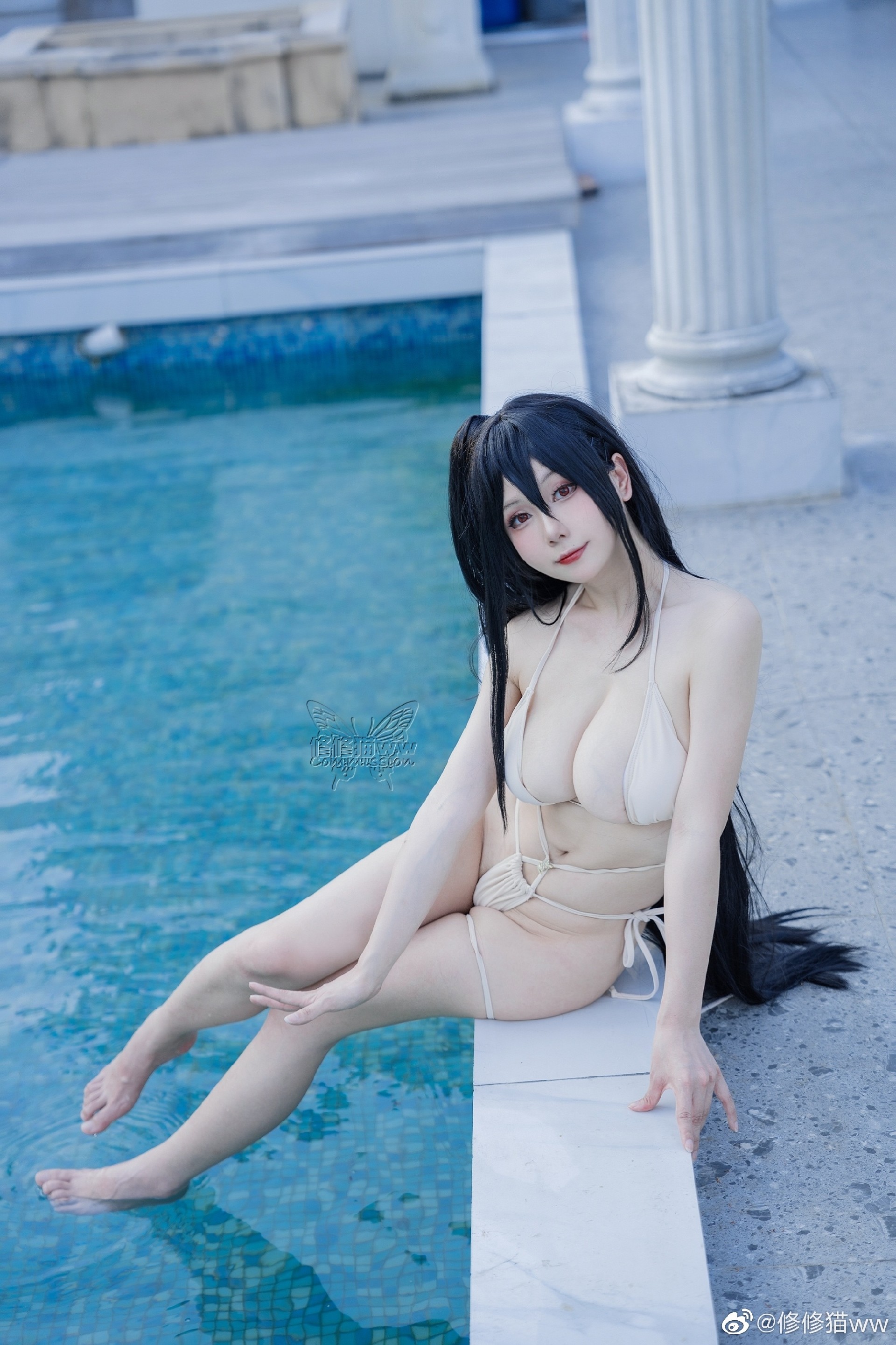 游戏《碧蓝航线》大凤泳装cosplay