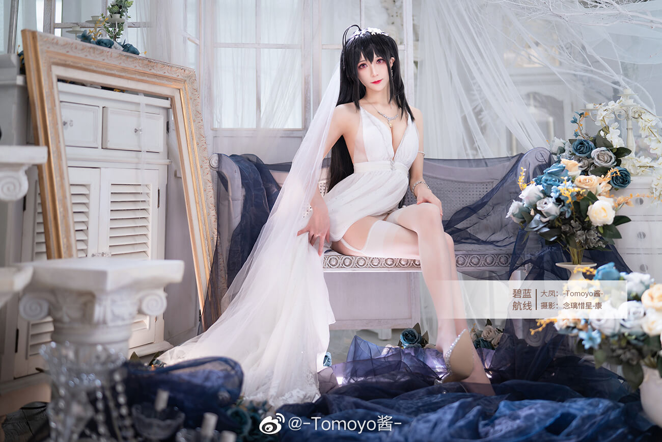 游戏《碧蓝航线》大凤婚纱cosplay