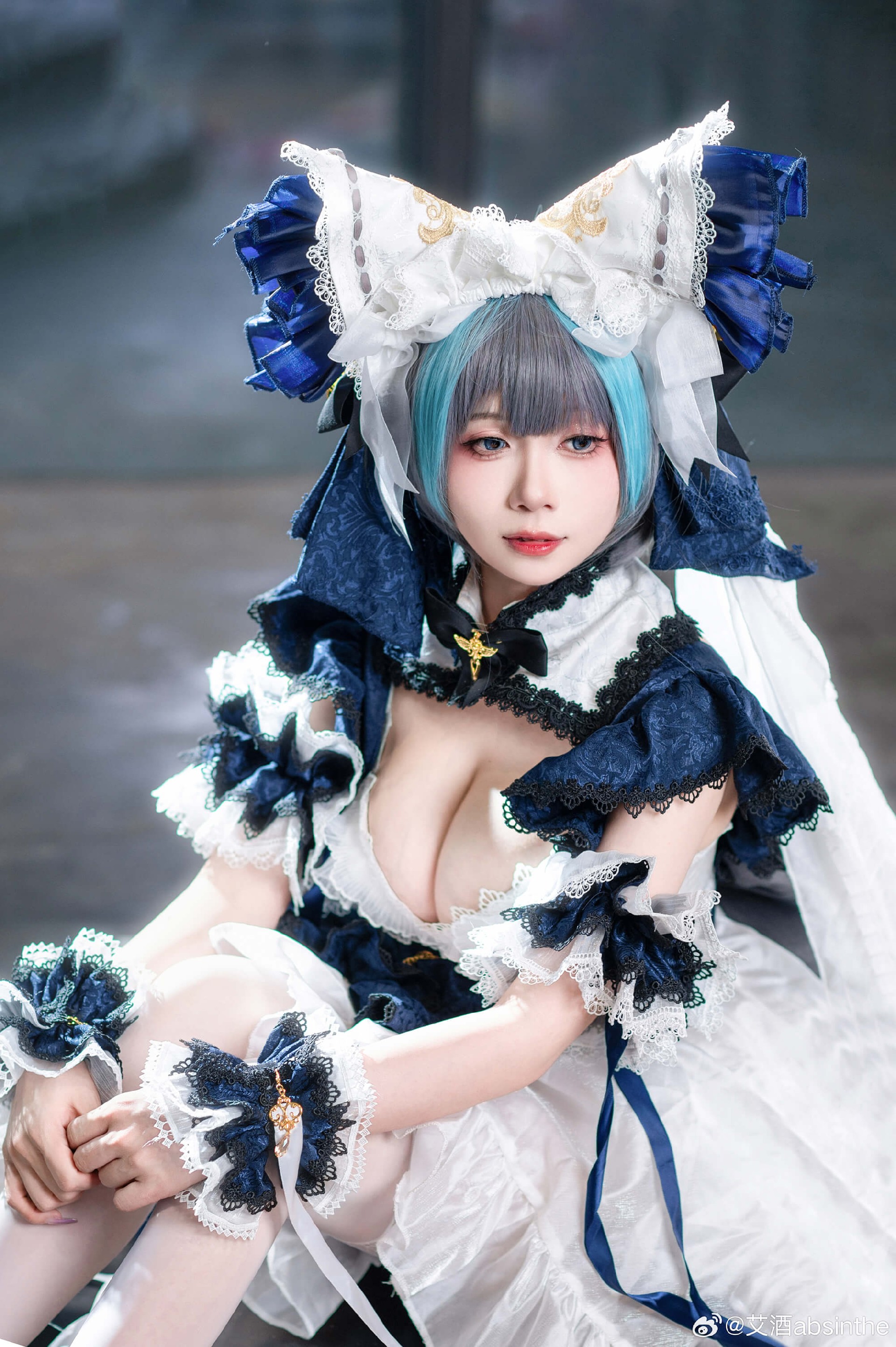 碧蓝航线重巡柴郡原女仆装cosplay