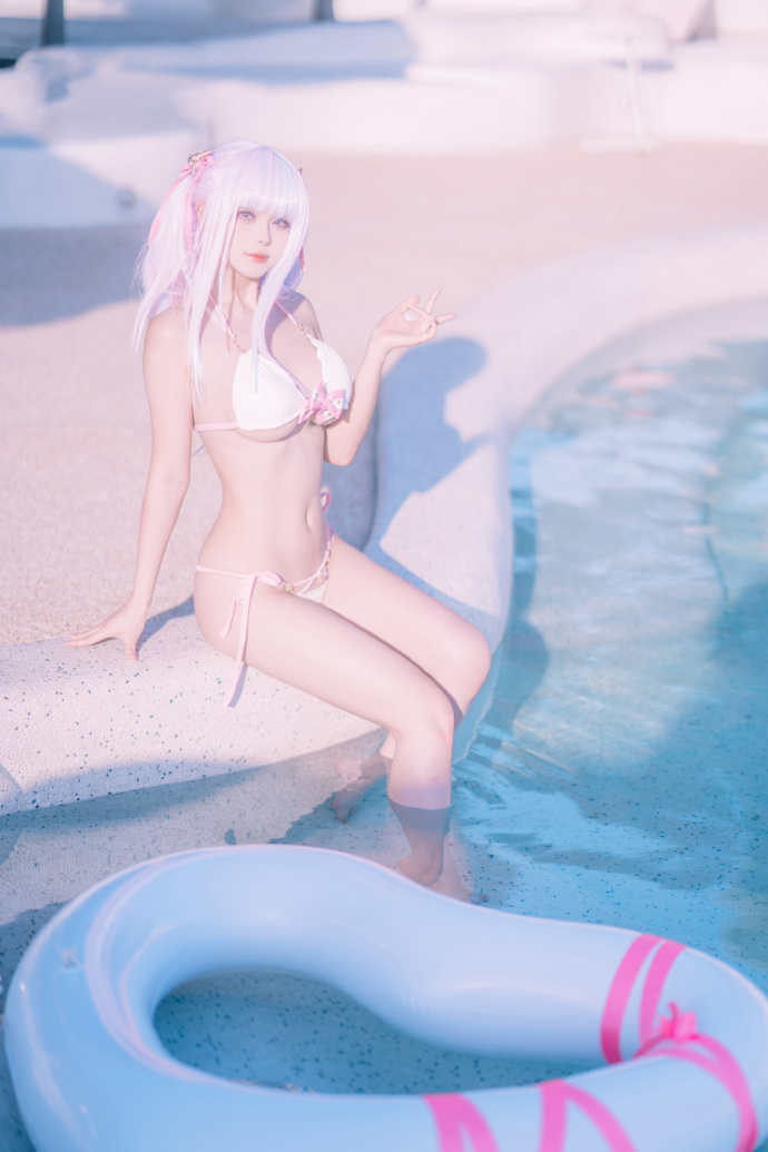 碧蓝航线普利茅斯泳装cosplay：无暇的夏之心