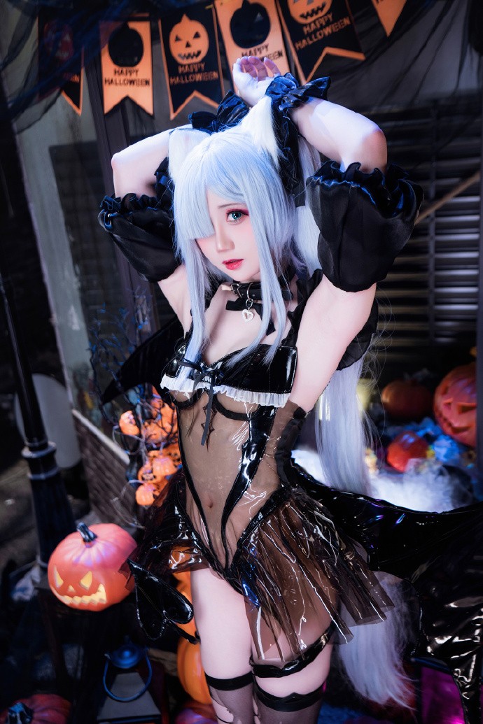 碧蓝航线雅努斯万圣喵喵惊悚夜cosplay